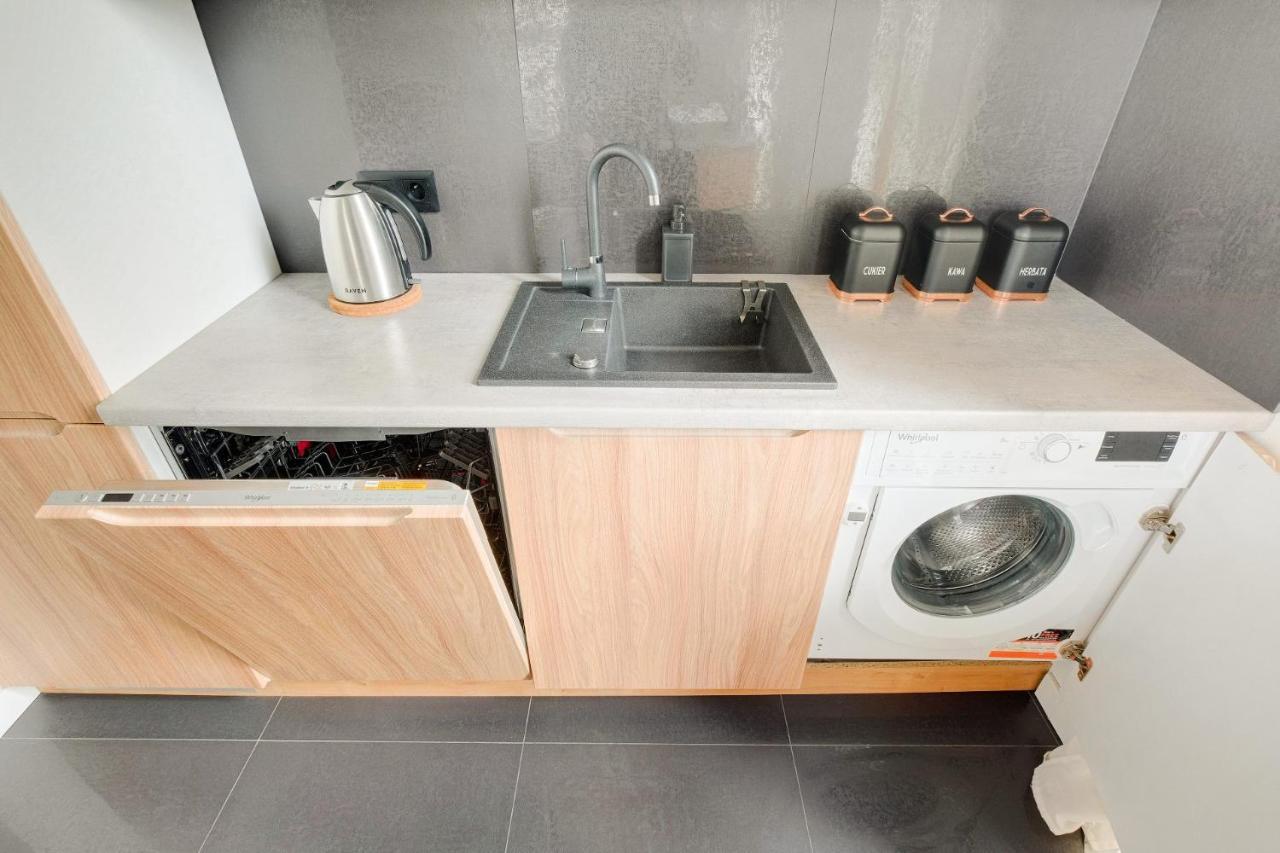 Apartamenty Patriotow 303 Варшава Экстерьер фото