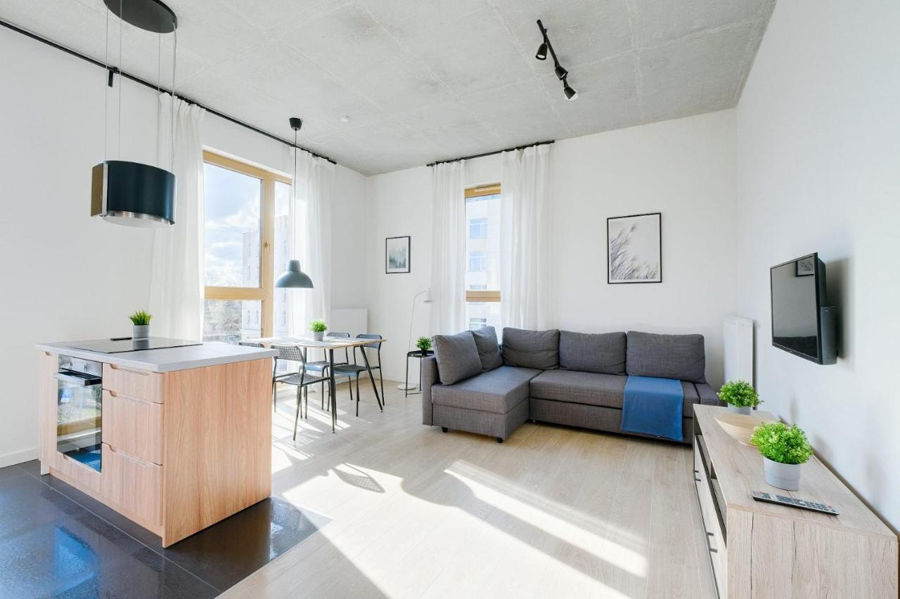 Apartamenty Patriotow 303 Варшава Экстерьер фото